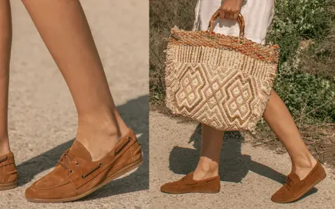 Estilo veraniego: cómo combinar mocasines beige mujer con un bolso de rafia.