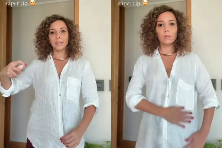 Mujer muestra cómo planchar ropa sin plancha, rociando con spray y alisando con las manos.