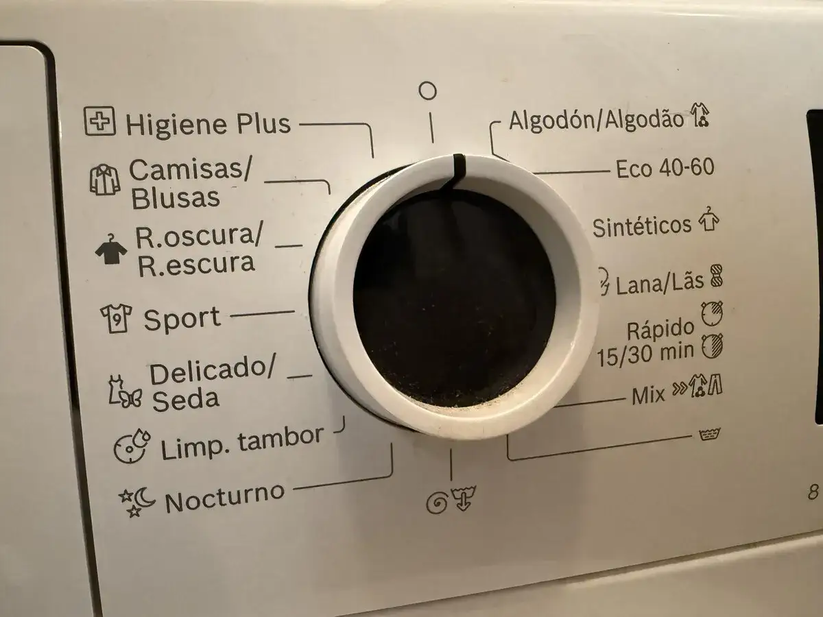 Selector de programas de lavadora, con opciones como